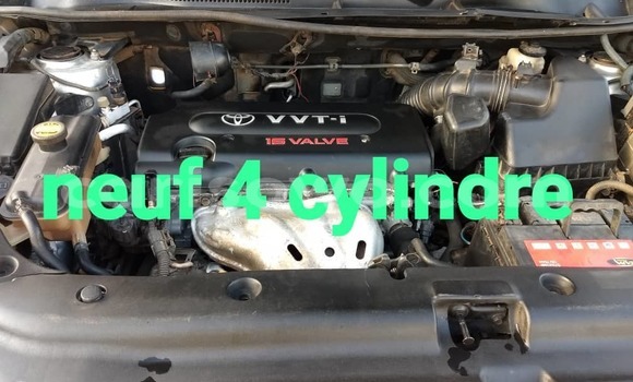 Ra Àlòkù Toyota RAV4 Silver Ọkọ̀ in Cotonou ni Benin Ra Àlòkù Toyota RAV4 Silver Ọkọ̀ in Cotonou ni Benin