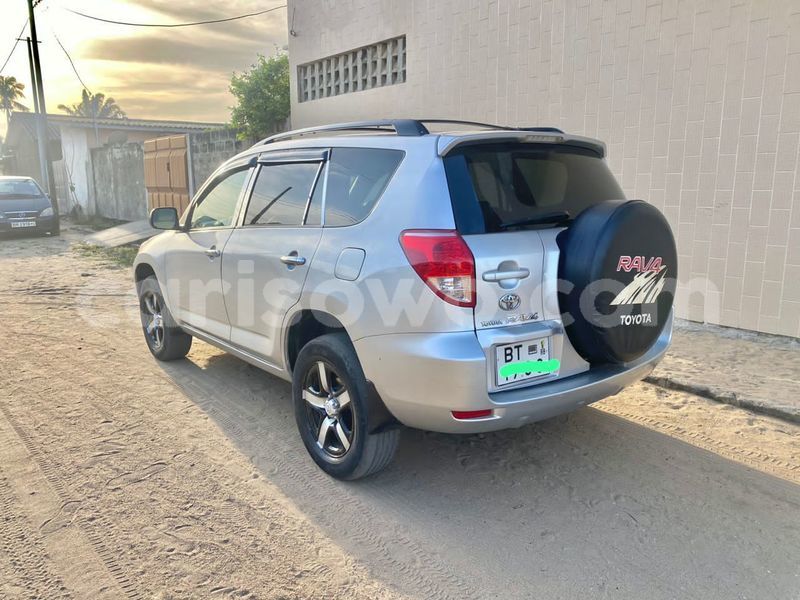 Big with watermark toyota rav4 benin cotonou 16182