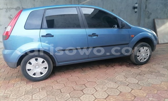 Acheter Occasion Voiture Ford Fiesta Bleu à Cotonou, Benin Acheter Occasion Voiture Ford Fiesta Bleu à Cotonou, Benin