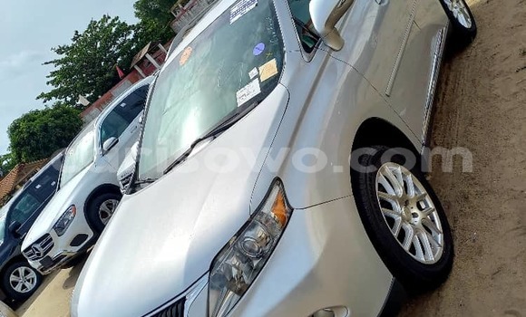 Sayi Na hannu Lexus RX 350 White Mota in Cotonou a Benin Sayi Na hannu Lexus RX 350 White Mota in Cotonou a Benin