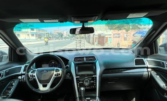 Acheter Occasion Voiture Ford Explorer Gris à Cotonou, Benin Acheter Occasion Voiture Ford Explorer Gris à Cotonou, Benin