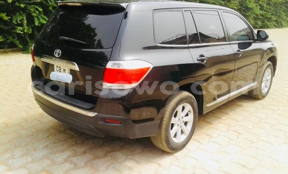 Sayi Na hannu Toyota Highlander Brown Mota in Cotonou a Benin Sayi Na hannu Toyota Highlander Brown Mota in Cotonou a Benin
