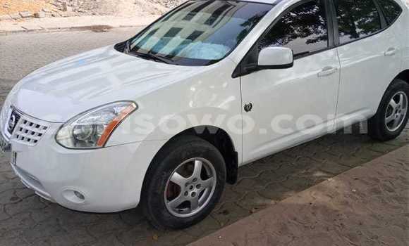 Ra Àlòkù Nissan Rogue funfun Ọkọ̀ in Cotonou ni Benin Ra Àlòkù Nissan Rogue funfun Ọkọ̀ in Cotonou ni Benin