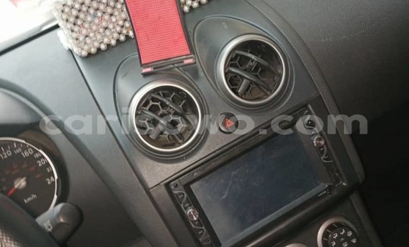 Ra Àlòkù Nissan Rogue funfun Ọkọ̀ in Cotonou ni Benin Ra Àlòkù Nissan Rogue funfun Ọkọ̀ in Cotonou ni Benin