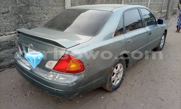 Sayi Na hannu Toyota Avalon Blue Mota in Cotonou a Benin Sayi Na hannu Toyota Avalon Blue Mota in Cotonou a Benin