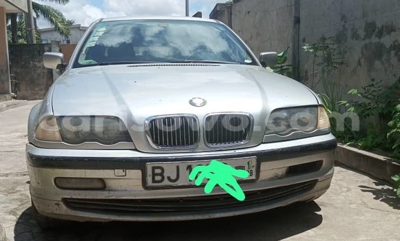 Acheter Occasion Voiture BMW 3–Series Gris à Cotonou, Benin