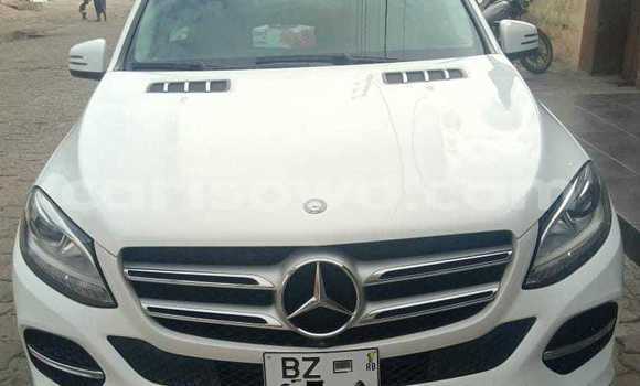 Acheter Occasion Voiture Mercedes-Benz GLE Blanc à Cotonou, Benin