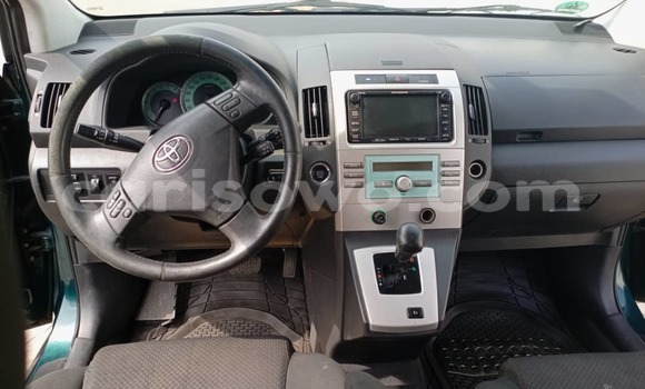 Ra Àlòkù Toyota Corolla Verso Alawọ ewe Ọkọ̀ in Cotonou ni Benin Ra Àlòkù Toyota Corolla Verso Alawọ ewe Ọkọ̀ in Cotonou ni Benin