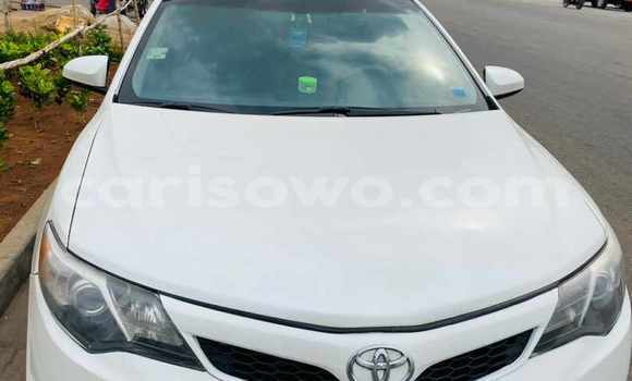 Acheter Occasion Voiture Toyota Camry Blanc à Cotonou, Benin Acheter Occasion Voiture Toyota Camry Blanc à Cotonou, Benin