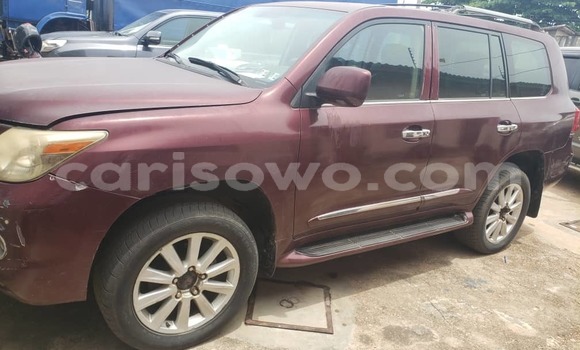 Sayi Na hannu Lexus LX 570 Red Mota in Cotonou a Benin Sayi Na hannu Lexus LX 570 Red Mota in Cotonou a Benin