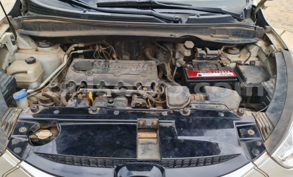 Sayi Na hannu Hyundai Tucson Azurfa Mota in Cotonou a Benin Sayi Na hannu Hyundai Tucson Azurfa Mota in Cotonou a Benin