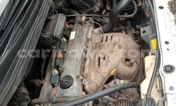 Sayi Na hannu Toyota Avensis Verso Azurfa Mota in Cotonou a Benin Sayi Na hannu Toyota Avensis Verso Azurfa Mota in Cotonou a Benin