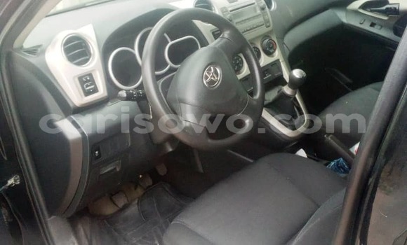 Sayi Na hannu Toyota Matrix Black Mota in Cotonou a Benin Sayi Na hannu Toyota Matrix Black Mota in Cotonou a Benin