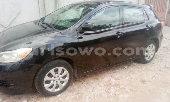 Sayi Na hannu Toyota Matrix Black Mota in Cotonou a Benin Sayi Na hannu Toyota Matrix Black Mota in Cotonou a Benin