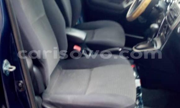 Sayi Na hannu Toyota Matrix Blue Mota in Cotonou a Benin Sayi Na hannu Toyota Matrix Blue Mota in Cotonou a Benin