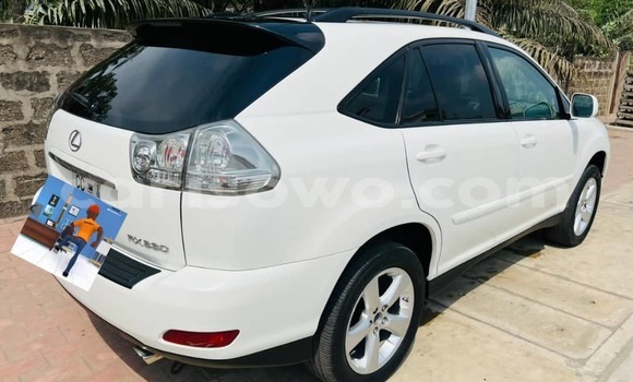 Acheter Occasion Voiture Lexus RX 330 Blanc à Cotonou, Benin Acheter Occasion Voiture Lexus RX 330 Blanc à Cotonou, Benin
