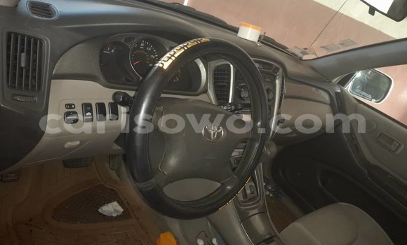 Ra Àlòkù Toyota Highlander Silver Ọkọ̀ in Cotonou ni Benin Ra Àlòkù Toyota Highlander Silver Ọkọ̀ in Cotonou ni Benin