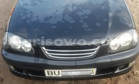 Ra Àlòkù Toyota Avensis Alawọ ewe Ọkọ̀ in Cotonou ni Benin