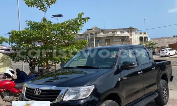 Acheter Occasion Voiture Toyota Hilux Noir à Cotonou, Benin