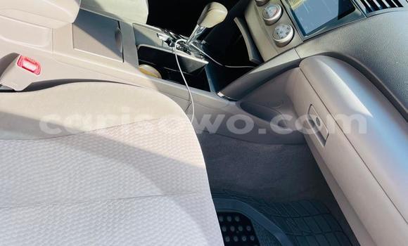 Ra Àlòkù Toyota Camry funfun Ọkọ̀ in Abomey Calavi ni Benin Ra Àlòkù Toyota Camry funfun Ọkọ̀ in Abomey Calavi ni Benin