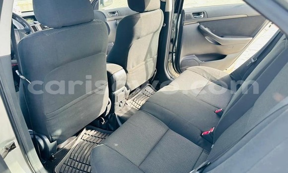 Acheter Occasion Voiture Toyota Avensis Gris à Porto Novo, Benin Acheter Occasion Voiture Toyota Avensis Gris à Porto Novo, Benin