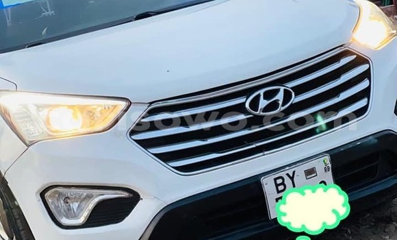 Acheter Occasion Voiture Hyundai Santa Fe Blanc à Porto Novo, Benin Acheter Occasion Voiture Hyundai Santa Fe Blanc à Porto Novo, Benin