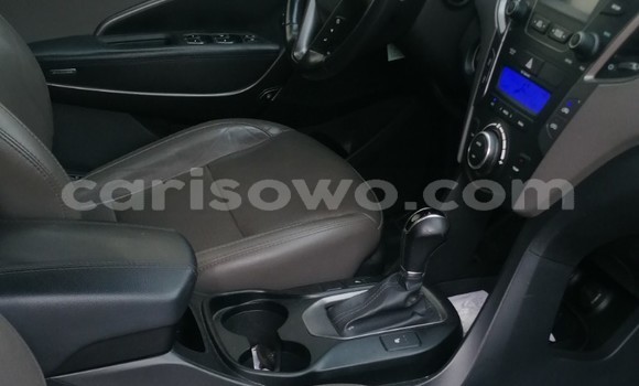 Ra Àlòkù Hyundai Santa Fe Black Ọkọ̀ in Cotonou ni Benin Ra Àlòkù Hyundai Santa Fe Black Ọkọ̀ in Cotonou ni Benin