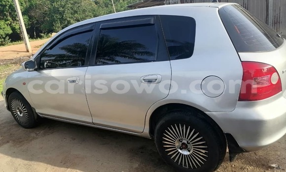 Sayi Na hannu Honda Civic Azurfa Mota in Cotonou a Benin Sayi Na hannu Honda Civic Azurfa Mota in Cotonou a Benin