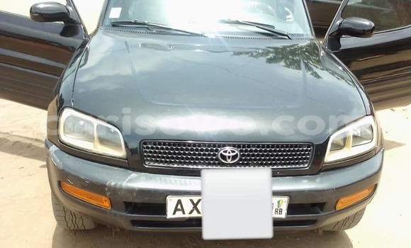 Acheter Occasion Voiture Toyota RAV4 Noir à Cotonou, Benin Acheter Occasion Voiture Toyota RAV4 Noir à Cotonou, Benin