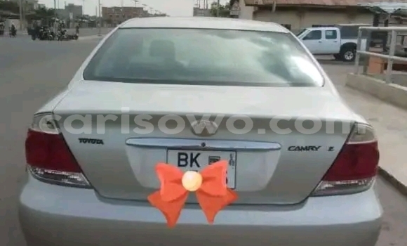Ra Àlòkù Toyota Camry Silver Ọkọ̀ in Cotonou ni Benin Ra Àlòkù Toyota Camry Silver Ọkọ̀ in Cotonou ni Benin