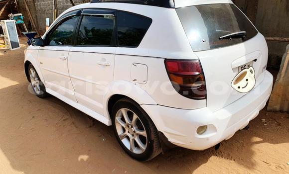 Ra Àlòkù Pontiac Vibe funfun Ọkọ̀ in Cotonou ni Benin Ra Àlòkù Pontiac Vibe funfun Ọkọ̀ in Cotonou ni Benin