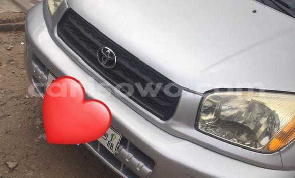 Ra Àlòkù Toyota RAV4 Silver Ọkọ̀ in Cotonou ni Benin Ra Àlòkù Toyota RAV4 Silver Ọkọ̀ in Cotonou ni Benin