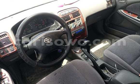 Acheter Occasion Voiture Toyota Avensis Rouge à Cotonou, Benin Acheter Occasion Voiture Toyota Avensis Rouge à Cotonou, Benin