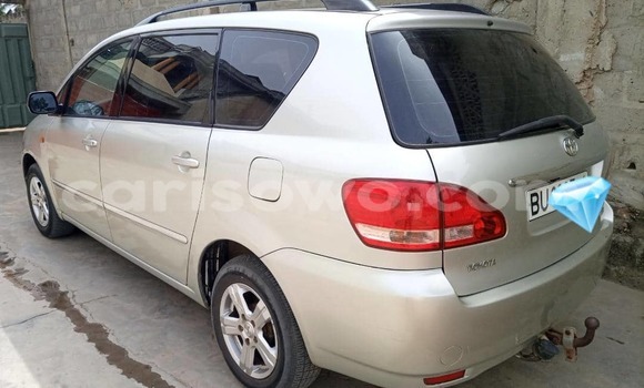 Ra Àlòkù Toyota Avensis Verso Silver Ọkọ̀ in Cotonou ni Benin Ra Àlòkù Toyota Avensis Verso Silver Ọkọ̀ in Cotonou ni Benin