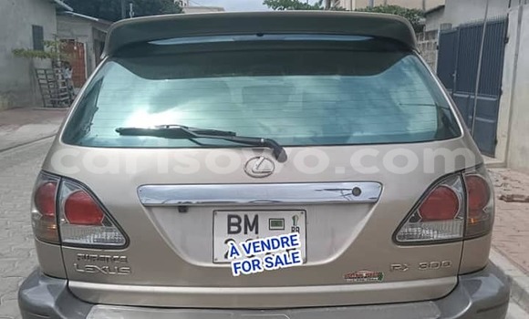 Ra Àlòkù Lexus ES 300 Brown Ọkọ̀ in Cotonou ni Benin Ra Àlòkù Lexus ES 300 Brown Ọkọ̀ in Cotonou ni Benin