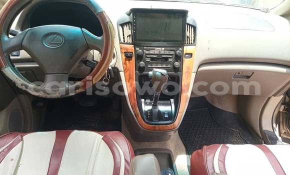 Ra Àlòkù Lexus ES 300 Brown Ọkọ̀ in Cotonou ni Benin Ra Àlòkù Lexus ES 300 Brown Ọkọ̀ in Cotonou ni Benin