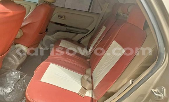 Ra Àlòkù Lexus ES 300 Brown Ọkọ̀ in Cotonou ni Benin Ra Àlòkù Lexus ES 300 Brown Ọkọ̀ in Cotonou ni Benin