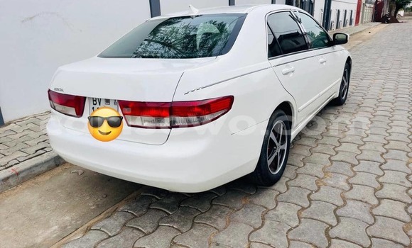 Sayi Na hannu Honda Accord White Mota in Cotonou a Benin Sayi Na hannu Honda Accord White Mota in Cotonou a Benin