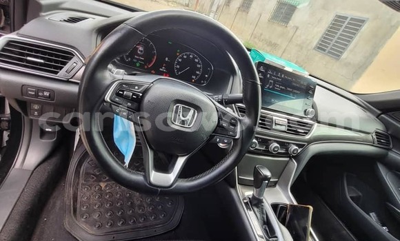 Ra Àlòkù Honda Accord Black Ọkọ̀ in Cotonou ni Benin Ra Àlòkù Honda Accord Black Ọkọ̀ in Cotonou ni Benin
