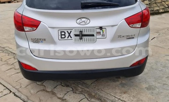 Buy Used Hyundai Tucson Silver Car in Cotonou in Benign Buy Used Hyundai Tucson Silver Car in Cotonou in Benign