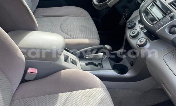 Ra Àlòkù Toyota RAV4 Silver Ọkọ̀ in Cotonou ni Benin Ra Àlòkù Toyota RAV4 Silver Ọkọ̀ in Cotonou ni Benin