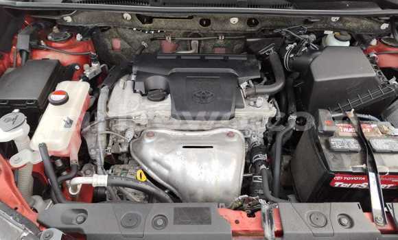 Ra Àlòkù Toyota RAV4 Red Ọkọ̀ in Cotonou ni Benin Ra Àlòkù Toyota RAV4 Red Ọkọ̀ in Cotonou ni Benin