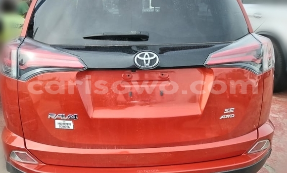 Ra Àlòkù Toyota RAV4 Red Ọkọ̀ in Cotonou ni Benin Ra Àlòkù Toyota RAV4 Red Ọkọ̀ in Cotonou ni Benin