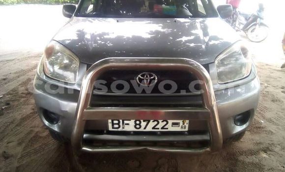 Acheter Occasion Voiture Toyota RAV4 Gris à Cotonou, Benin Acheter Occasion Voiture Toyota RAV4 Gris à Cotonou, Benin
