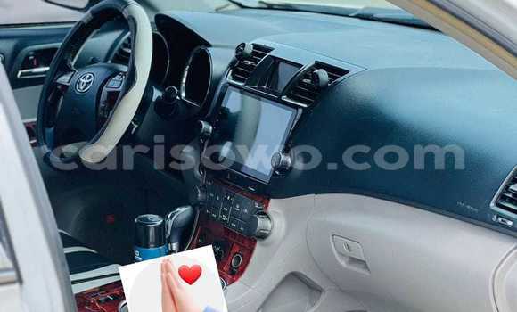 Acheter Occasion Voiture Toyota Highlander Blanc à Cotonou, Benin Acheter Occasion Voiture Toyota Highlander Blanc à Cotonou, Benin