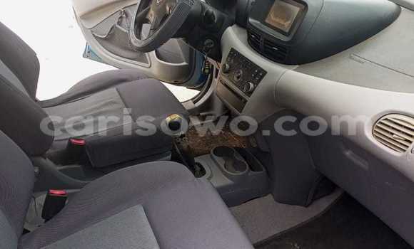 Acheter Occasion Voiture Nissan Almera Tino Bleu à Cotonou, Benin Acheter Occasion Voiture Nissan Almera Tino Bleu à Cotonou, Benin