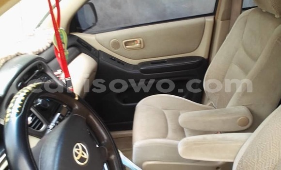 Buy Used Toyota Highlander Brown Car in Cotonou in Benign Buy Used Toyota Highlander Brown Car in Cotonou in Benign
