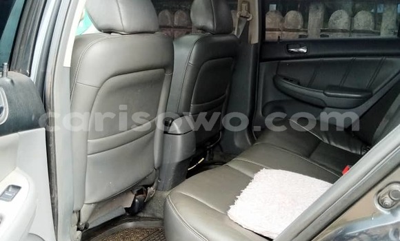 Acheter Occasion Voiture Honda Accord Gris à Cotonou, Benin Acheter Occasion Voiture Honda Accord Gris à Cotonou, Benin