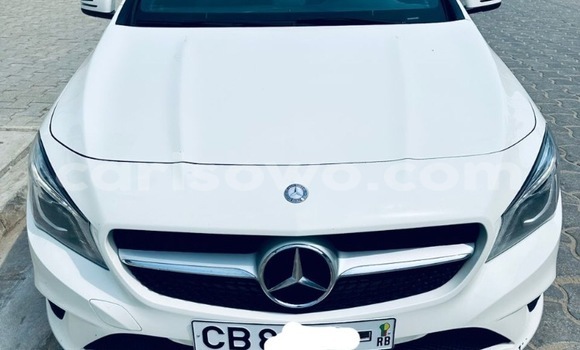 Acheter Import Voiture Mercedes-Benz CLA-klasse Blanc à Cotonou, Benin Acheter Import Voiture Mercedes-Benz CLA-klasse Blanc à Cotonou, Benin