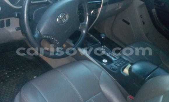 Ra Àlòkù Toyota 4Runner funfun Ọkọ̀ in Cotonou ni Benin Ra Àlòkù Toyota 4Runner funfun Ọkọ̀ in Cotonou ni Benin